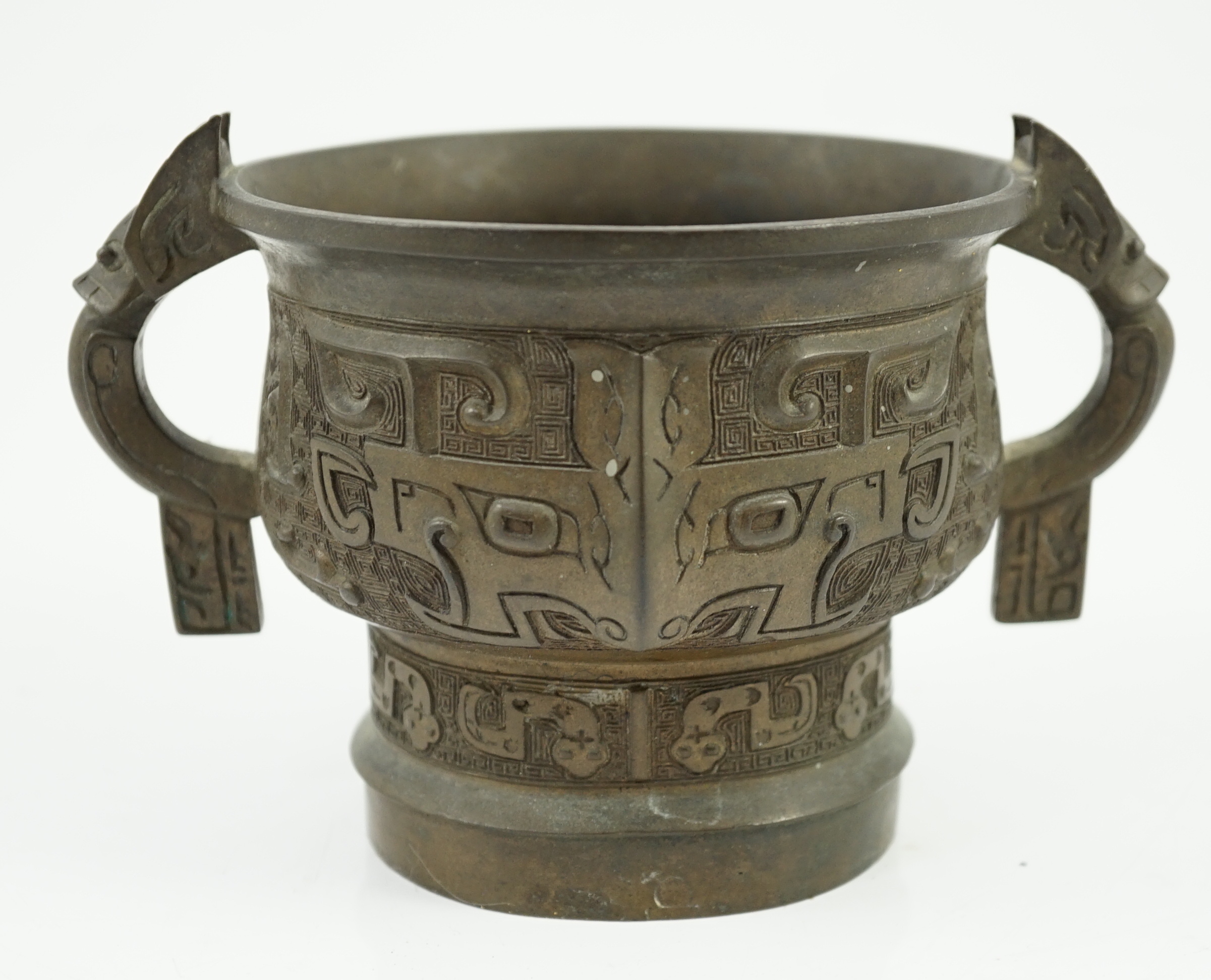 A Chinese archaistic bronze vessel, gui, 17th/18th century